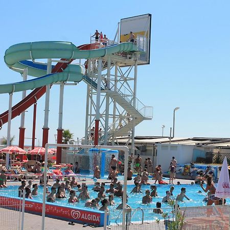 Hotel Mondial Rimini Bagian luar foto
