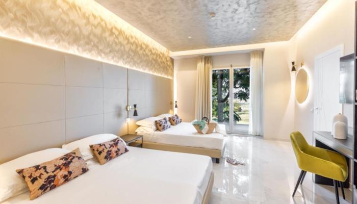 Hotel Mondial Rimini Bagian luar foto