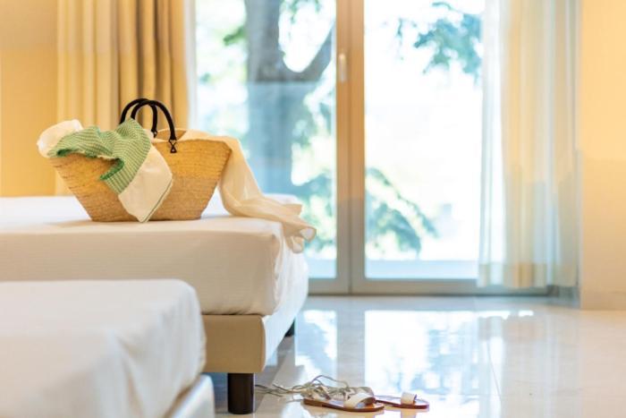 Hotel Mondial Rimini Bagian luar foto