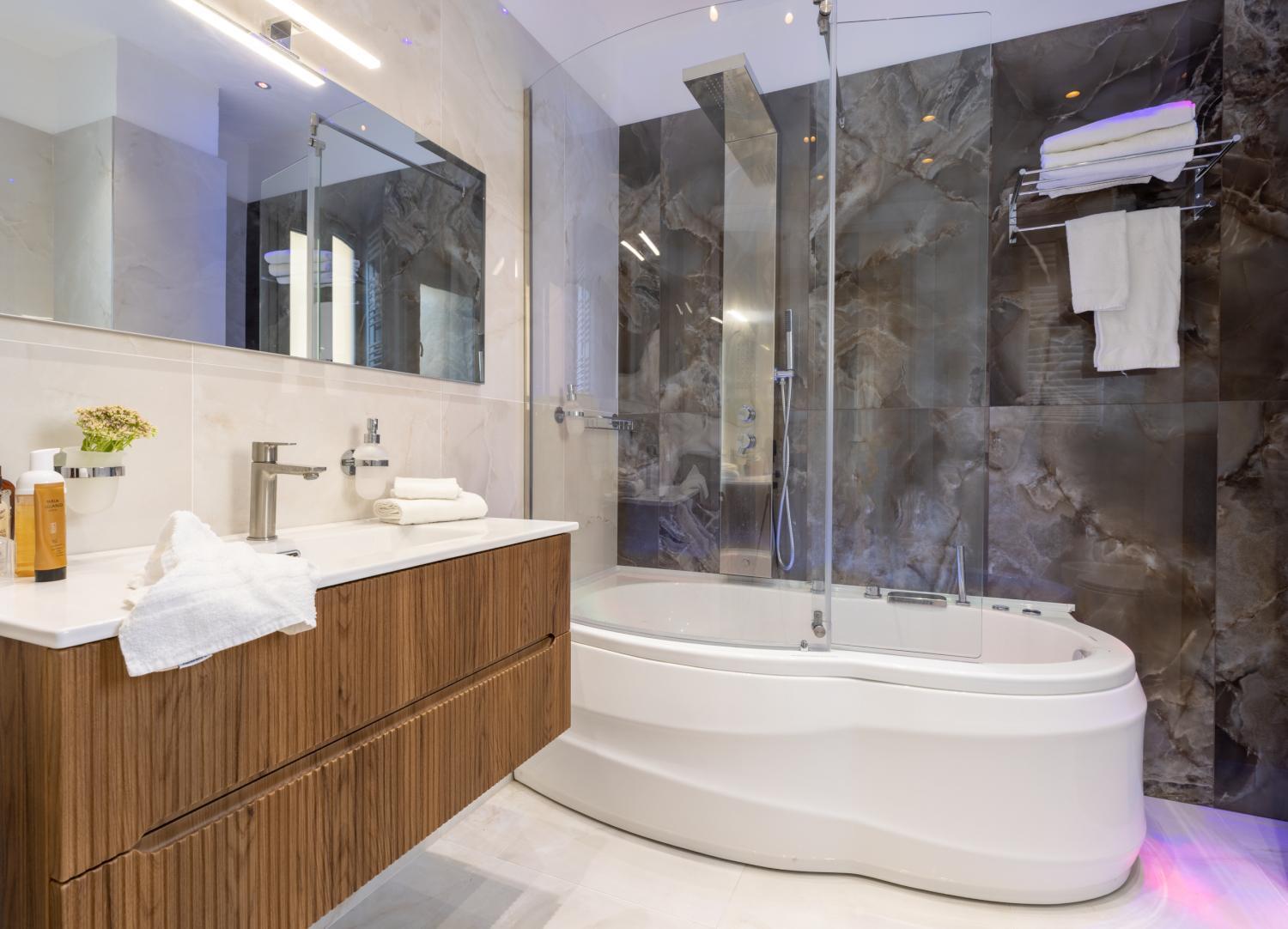 Hotel Mondial Rimini Bagian luar foto